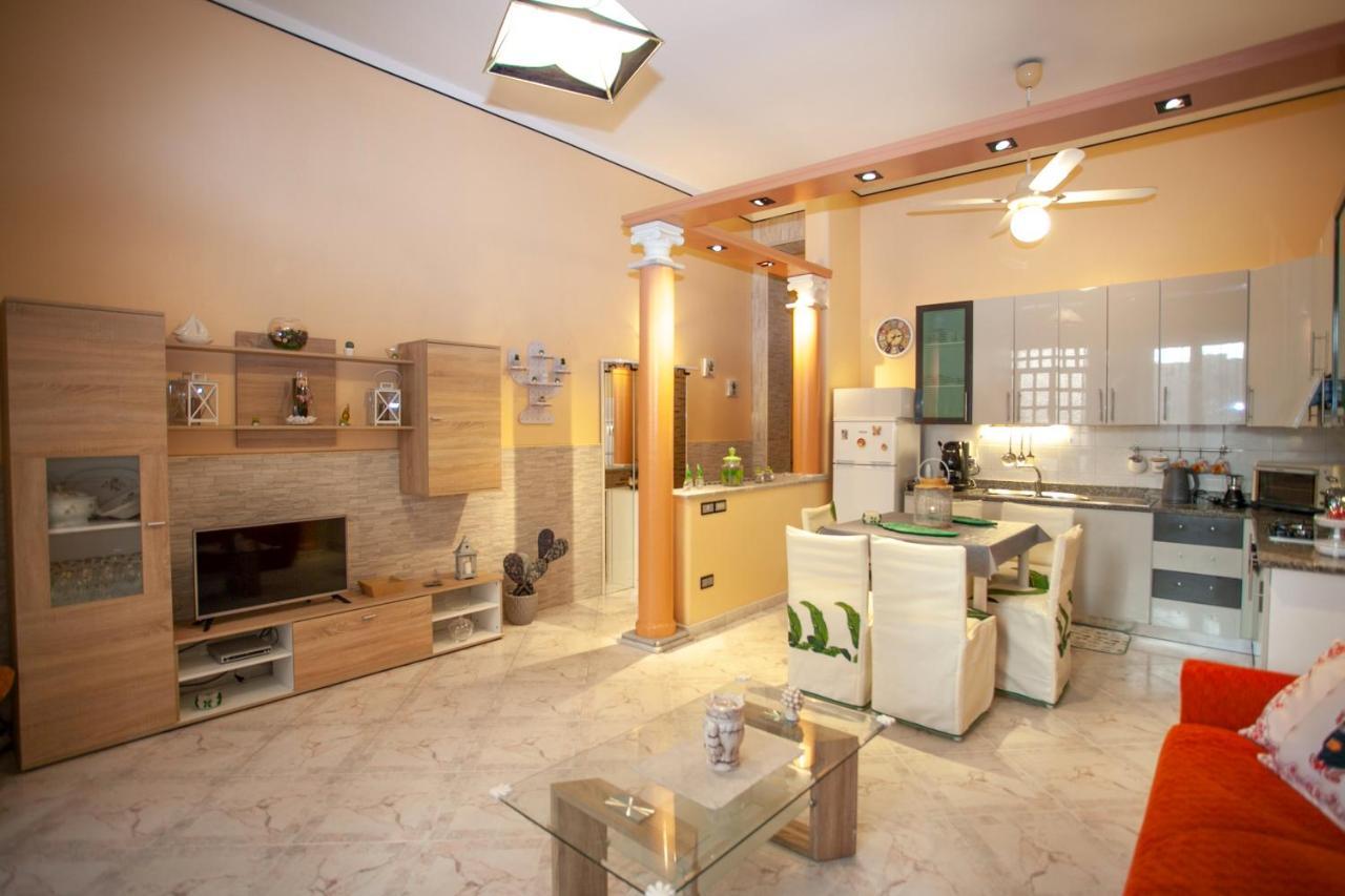 Апартаменти Casa Rosamaria Джардіні-Наксос Екстер'єр фото